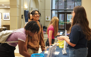 Students chat at Pre-Health Advising Fall Kick-Off Event